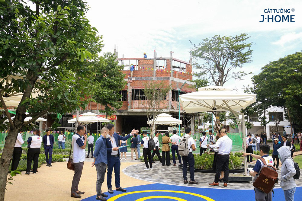 nhà phố compound Cát Tường J-Home