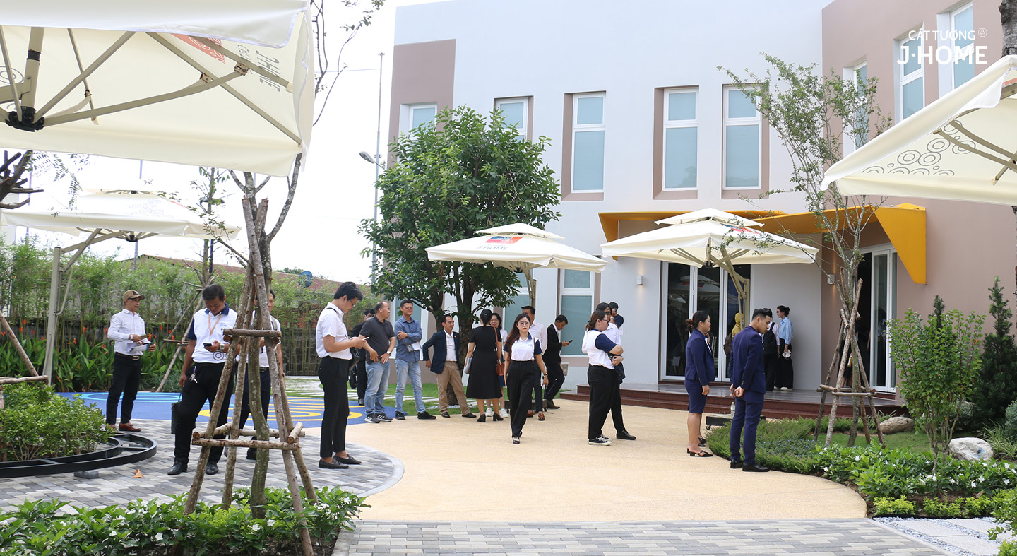 tham quan Cát Tường J-Home