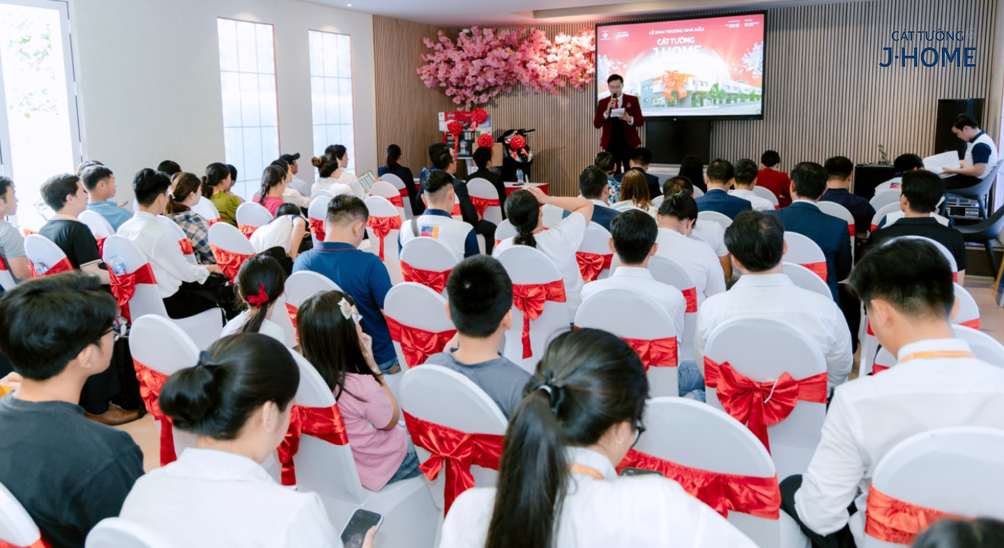 tham quan nhà mẫu Cát Tường j-Home