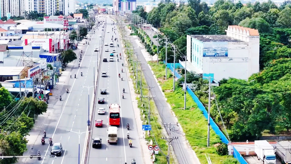Quốc lộ 13 đoạn qua Bình Dương